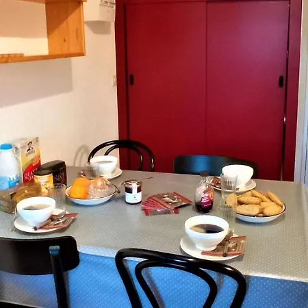 4 Pers Skis Aux Pieds, Proche Commerces Et Bus - Fr-1-545-39 Apartment Val Thorens